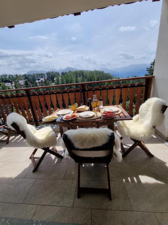 Between Slopes And Golf Facing The Alps Crans-Montana Exterior photo